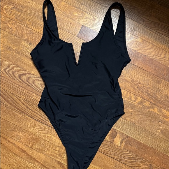 Elegant Black One-Piece Swimsuit - Picture 1 of 2